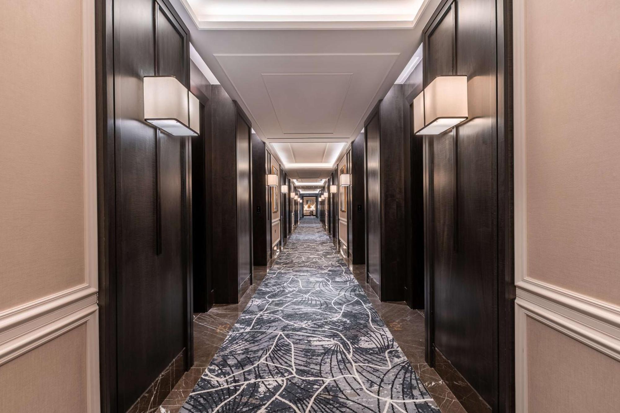 Mansard Riyadh, A Radisson Collection Hotel מראה חיצוני תמונה A corridor