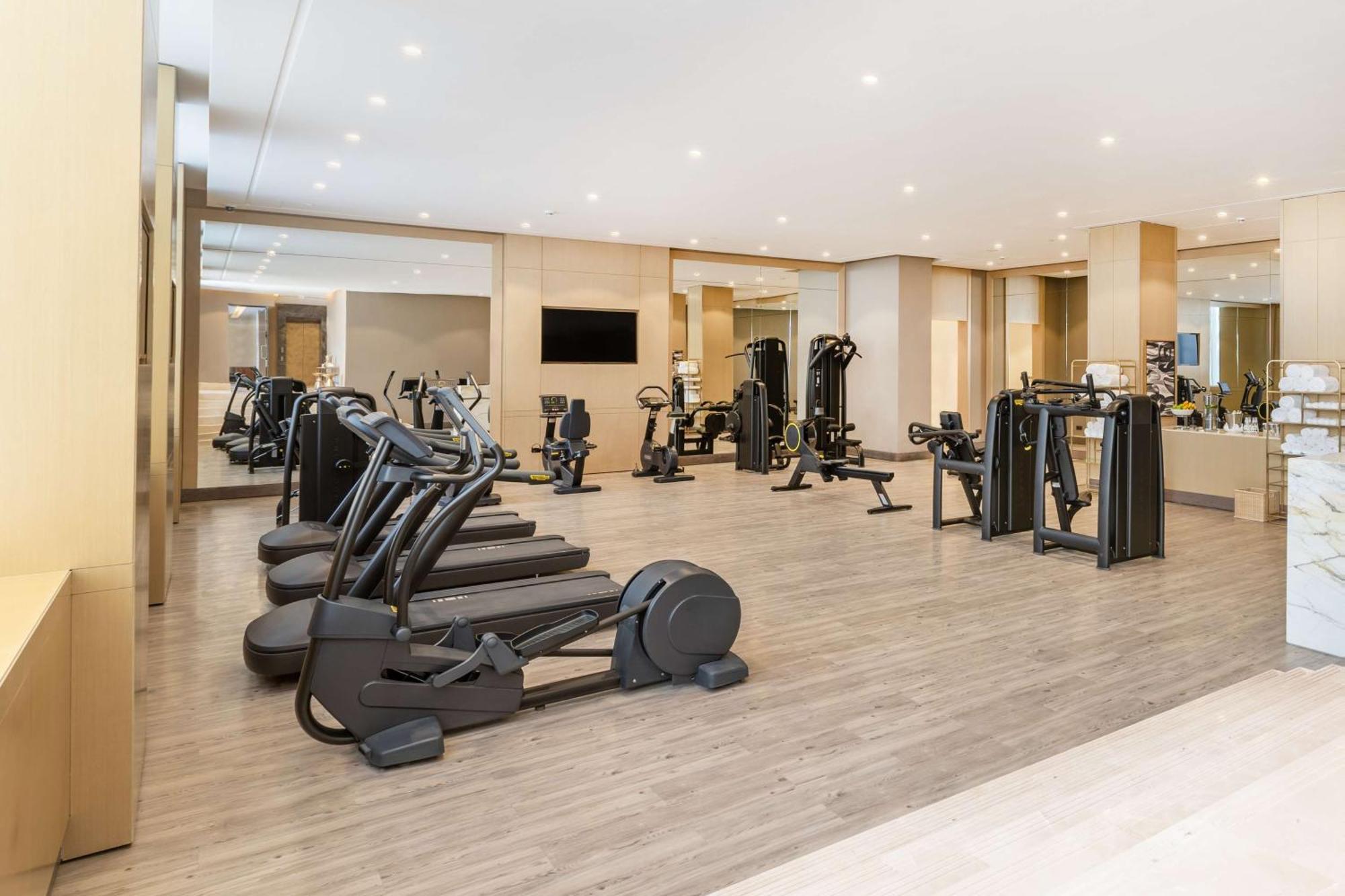 Mansard Riyadh, A Radisson Collection Hotel מראה חיצוני תמונה The gym at the hotel