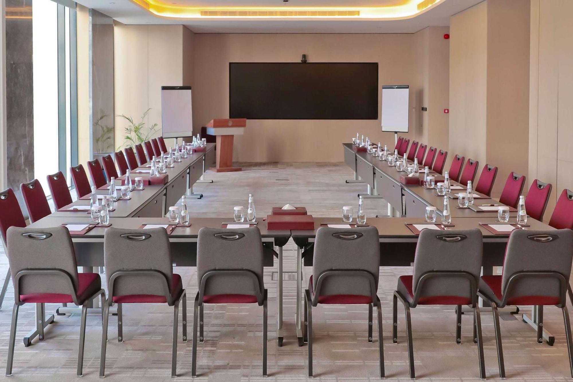 Mansard Riyadh, A Radisson Collection Hotel מראה חיצוני תמונה Meeting room